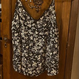 Boutique bought Floral Vintage style Top MINT size small